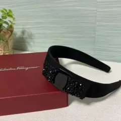 SALVATORE FERRAGAMO ブラック ビジュー ヴァラ カチューシャ