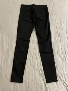 未使用新品★UNIQLO★ブラック スキニーパンツ ストレッチ素材