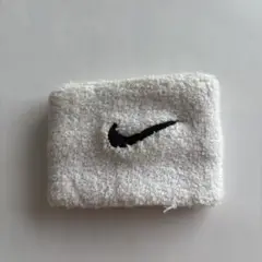 Nike ホワイト リストバンド