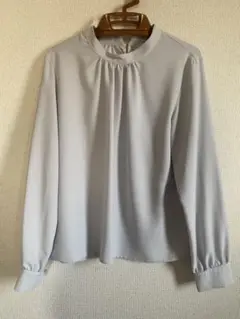 グレーの長袖ブラウス Lサイズ