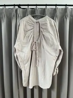aic. バックオープン コットン シャツ