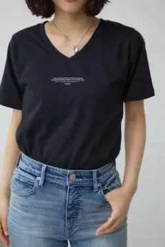 AZUL チェストメッセージロゴTシャツ　Mサイズ