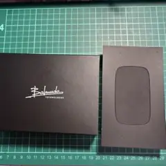 BALMUDA Phone SIMフリーホワイト128GB 専用ワイヤレス充電付