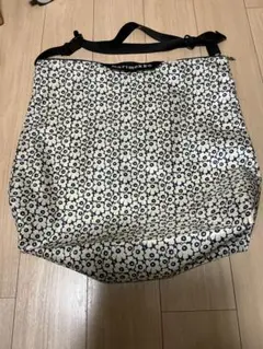 Item thumbnail for item b3ae312e-8133-416b-a78d-412018053bfc