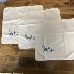 昭和レトロ青い花刺繍座布団カバー3枚　やや難あり