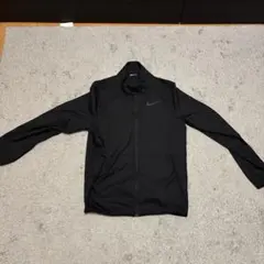 Nike ブラック ジャケット