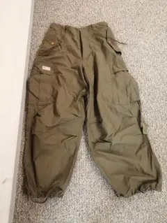 UFOパンツ カーゴパンツ　オリーブ