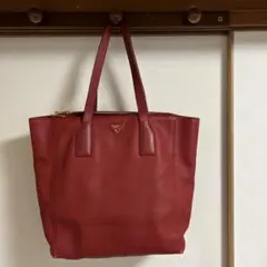 PRADA バック大容量 レッド 最終値下げ