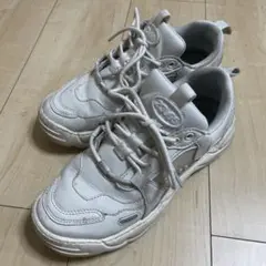 23.65 イーシプサムチョンユクオ ホワイトスニーカー 25cm