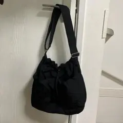 GU ショルダーバッグ