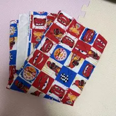 カーズ　キルティング　布　ハギレ