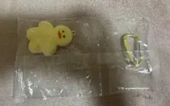 ダック型カプセルトイ カラビナ付き