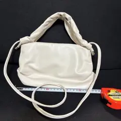 Kastane【美品】ホワイト ショルダーバッグ 合成皮革