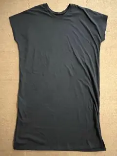 ノースリーブ ワンピース 黒