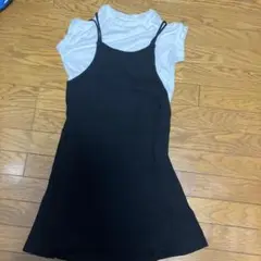 黒キャミソールと白Tシャツのセット 150