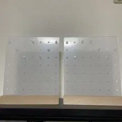 3COINS アクリル有孔ボード　カプセルトイコレクション　ガチャガチャ収納