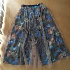 新品未使用 スカラー 花柄チュールパンツ