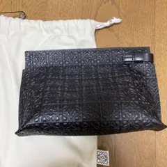 【新品未使用品】ロエベクラッチバッグ・正規品