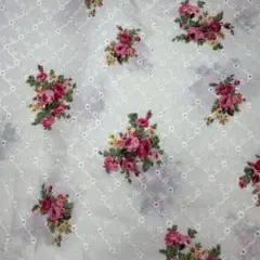 薔薇　刺繍生地　綿生地　アンティークローズ　アイボリー　セミビンテージ