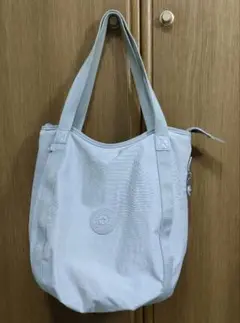 ★値下げ★【中古】Kipling バルーントート　☆ライトグレー☆