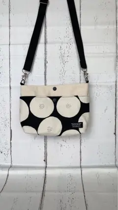 ☆ハンドメイド☆人気のトモタケあんぱん柄と帆布のサコッシュ☆ショルダーバッグ☆