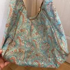 ミレスト　MILESTO ショルダーバッグ　ペイズリー　ブルー　大容量