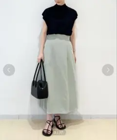 【即購入可】ミラオーウェン　ハイウエストセミフレアスカート