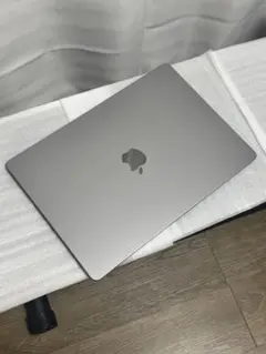 Mac Book Air 2024 M3 15インチ　シルバー
