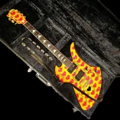 TARGET by FERNANDES hideモデルギター ハードケース付き TARGET FERNANDES hideモデルカラー！イエローハートサイケ柄