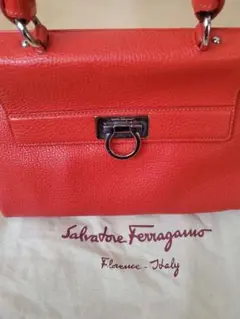 ☆フェラガモ 2way ショルダー ハンドバック 【美品】