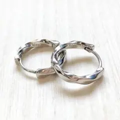 フープピアス シルバー 925 ツイスト ピアス フープ 韓国 シンプル 可愛い