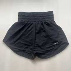 NIKE レディース パンツ ジム トレーニング　ショーツ