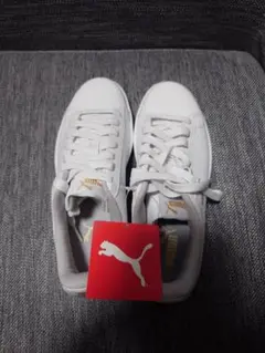 PUMA ホワイト スニーカー