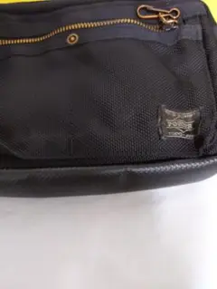 PORTER ブラック ショルダーバッグ 破れあり