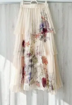 UND DARIA TIERED PLEATS SKIRT