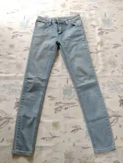 スキニーフィットジーンズ　Ｓsize