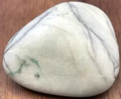 糸魚川 翡翠 原石