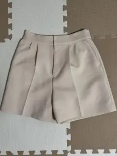 CLFORD タックショートパンツ