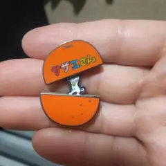 サザエさん ピンバッチ オレンジ