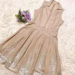 美品✨K.T KIYOKO TAKASE 刺繍ブラウス　サイズ 9ノースリーブ