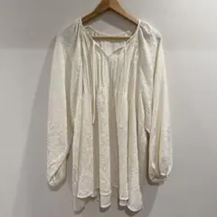 ジュメロ アイボリー 長袖シャツ　試着のみ