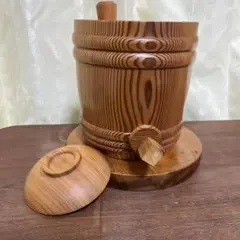 値下げ:屋久杉工芸品　木樽　盃　台座セット