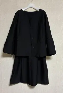 美品　ノーカラージャケット　セットアップ　スカートスーツ　 L ブラック