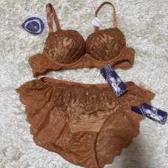 Item thumbnail for item 74fd3f72-b32b-4ab1-9387-d4b4fcc2f277
