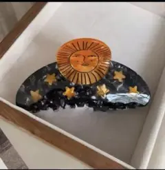 ヘアクリップ 太陽モチーフ 星柄 バンスクリップ レトロデザイン