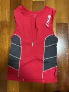 2XU ノースリーブ 赤 L