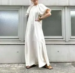 タックバルーンスリーブワンピース 白
