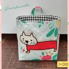 10✂ ハンドメイド 猫 布バスケット 壁がけ カゴ 小物入れ ねこ雑貨 レッド