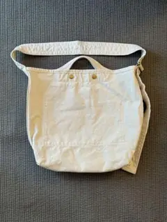 Item thumbnail for item f05da211-2147-42ee-8756-a872a0c4f0d9