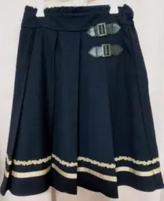 axes femme プリーツ　スカート 紺色